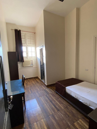 Bedroom 13