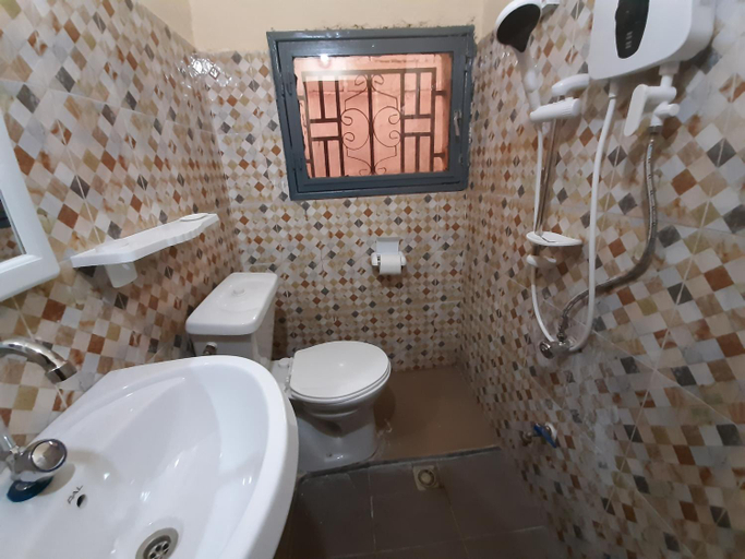 Bathroom, Villa Chambre B climatisee douche Cuisine salon, Bamako