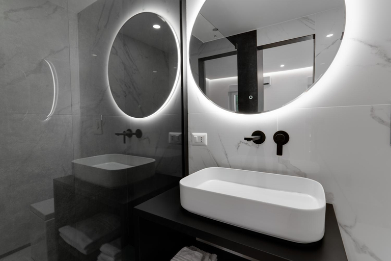 Others 4, The Crown Black and White rooms, Cagliari