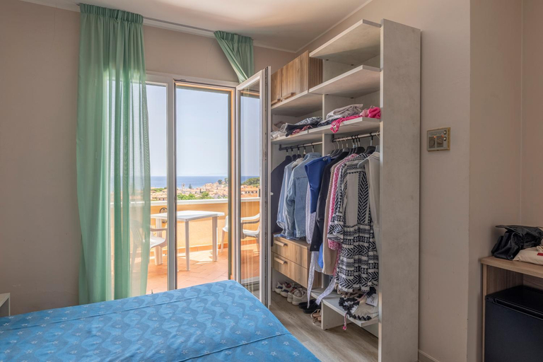 Bedroom 3, Residence Isola Verde, Livorno