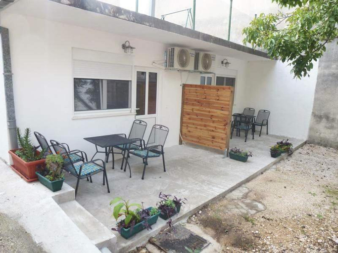 Others 2, STUDIO APARTMENTS BaskaH2O, Baška Voda