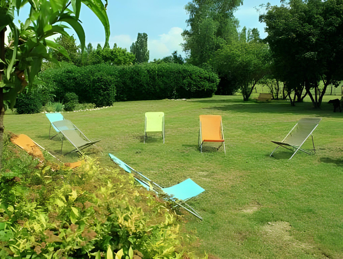 Others 4, Domaine de la Belliere, Ain