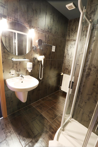Bathroom 3, Apart Hotel Jablonec, Jablonec nad Nisou