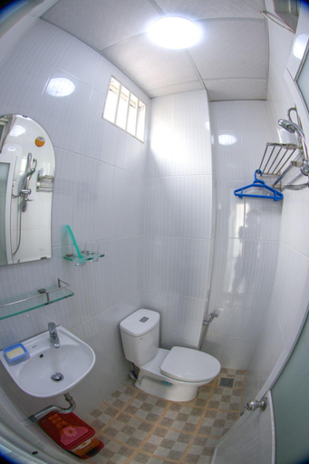 Bathroom 9