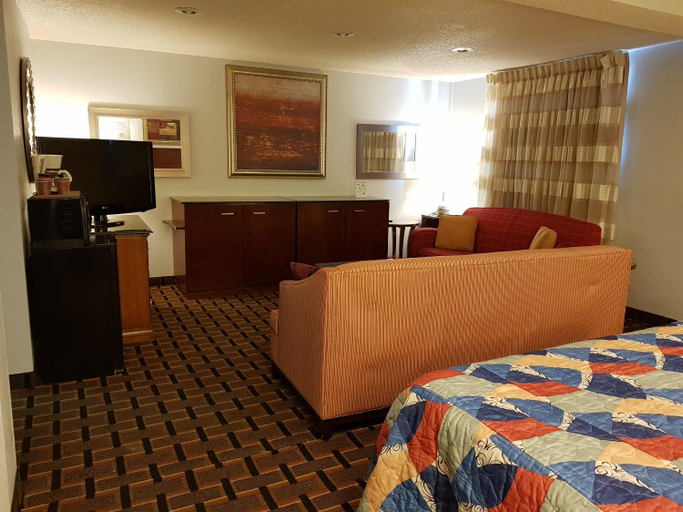 Others 3, Le Mars Inn and Suites, Plymouth