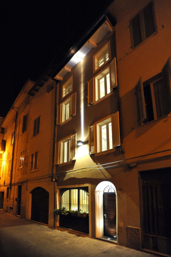 Others 4, Opera 11 r&b, Parma