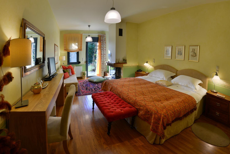 Bedroom 2, Astra hotel, Peloponnese