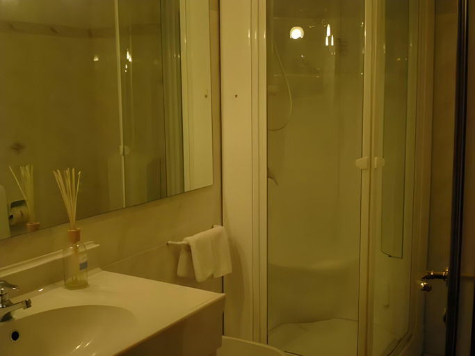 Bathroom 3, Locanda La Clusaz, Aosta