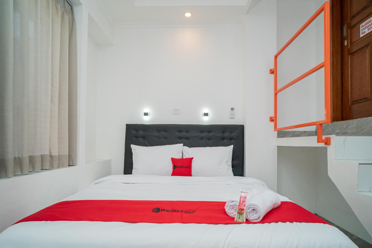 Bedroom 9