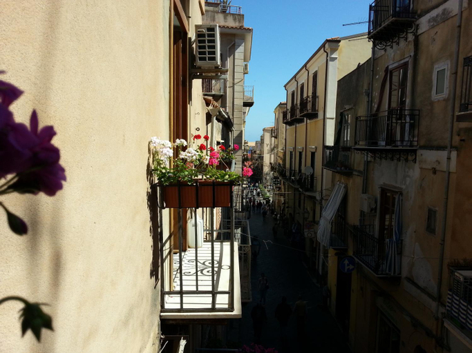 Others 2, B&B Del Corso, Palermo