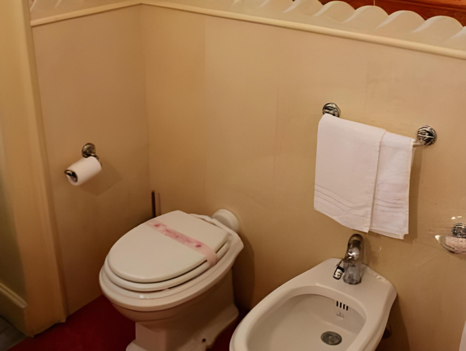 Bathroom 3, B&B Conte Ruggero, Ragusa
