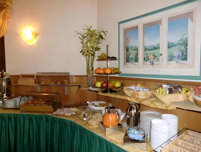 Food & Drinks 4, Hotel Luna, Pordenone