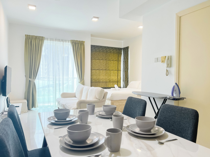 Dining Room 25