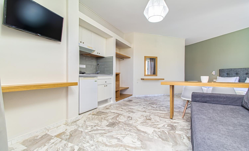 Facilities 4, Oliva Beach, Crete