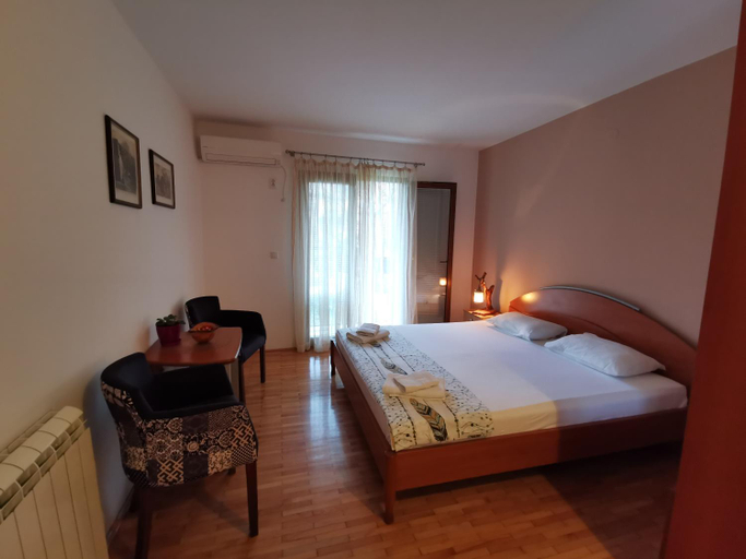 Others 2, Guesthouse Vukasevic