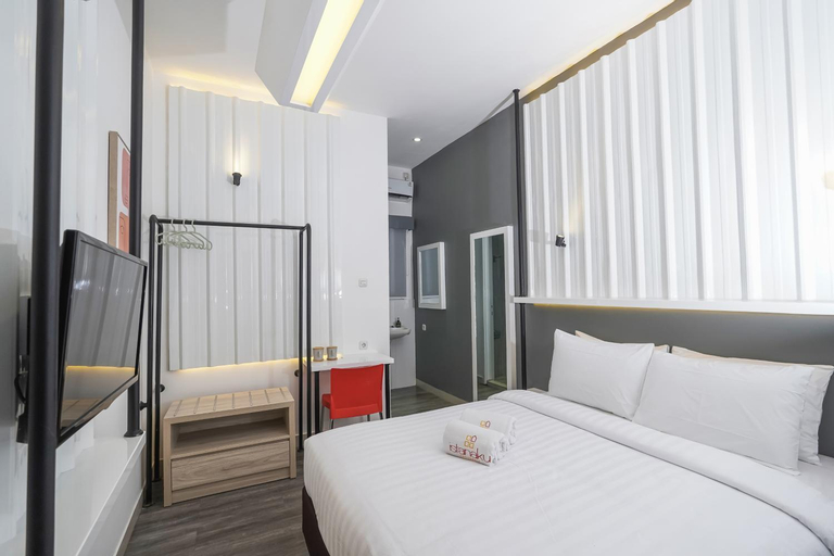 Bedroom 8