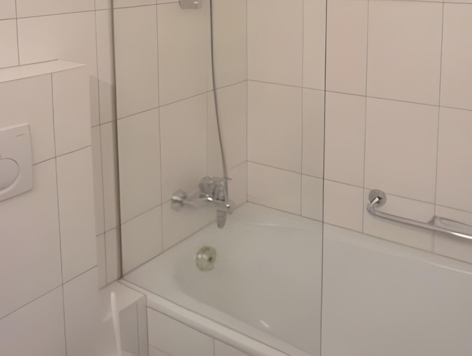 Bathroom 4, Wellnesshotel Linde, Bregenz