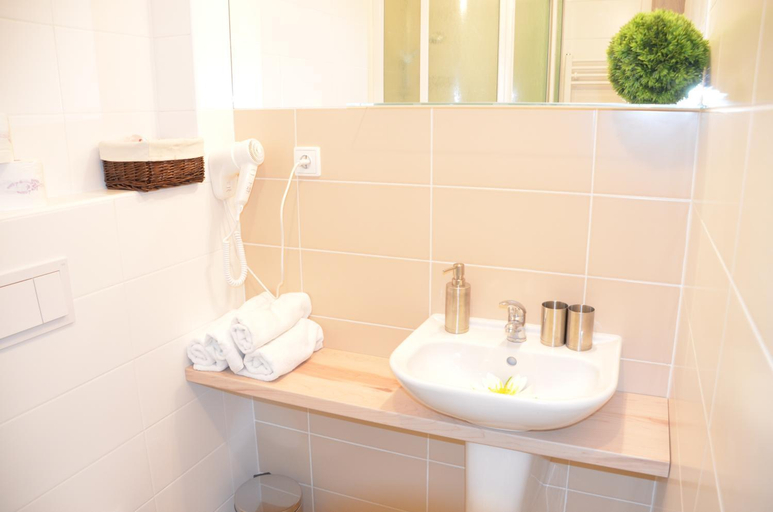 Bathroom 3, Resort Erich, Žďár nad Sázavou