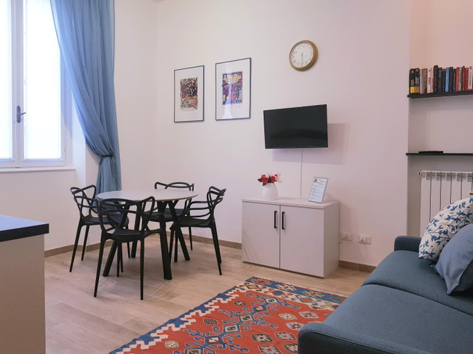 Facilities 4, La Caza a Zena, Genova