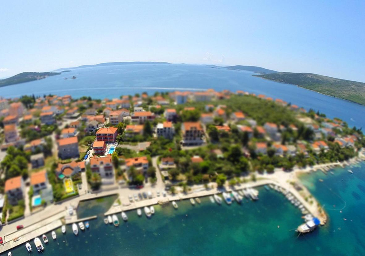 Others 4, Apartments Stina & Villa Ina, Seget