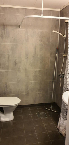 Bathroom 2, Lunde Turiststasjon, Jølster