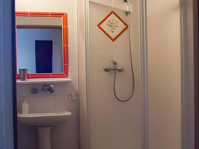 Bathroom 2, Willa Luna, Wałbrzych