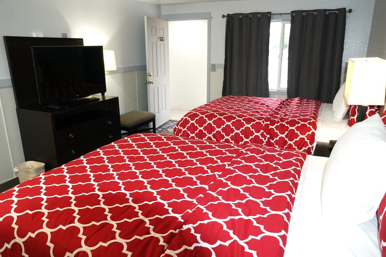 Bedroom 2, Best Motel, Seattle