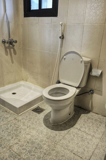 Bathroom 5, Kyona Hijra Hotel, Makkah
