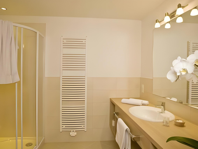 Bathroom 3, Hotel Klammer, Bolzano