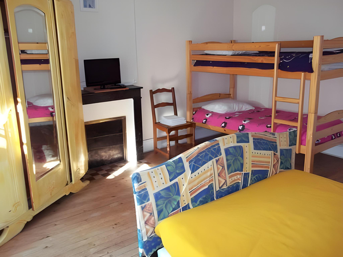 Bedroom 2, La Ferme Antoinette, Charente-Maritime