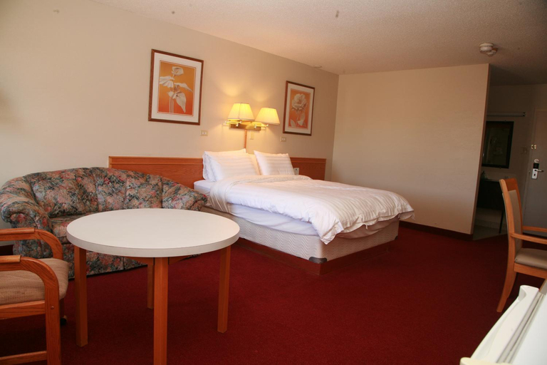 Bedroom 3, Widus Inn, Division No. 8