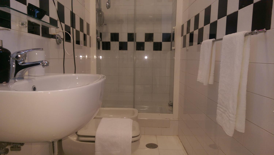 Bathroom 2, B&B Porta di Mare, Catanzaro