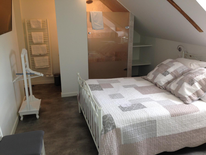 Others 3, Auberge Saint Hernin, Morbihan
