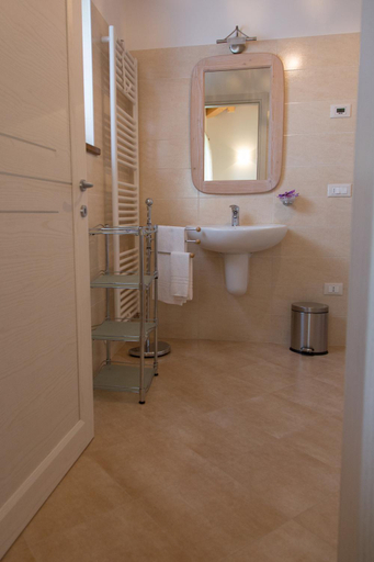 Others 5, B&B Dolomitincanto, Belluno