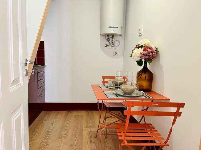 Others 3, Casa Rosa com Ac by Vinum Apartments, Coimbra