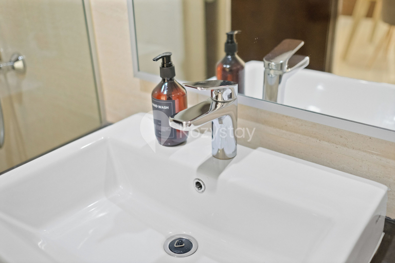 Bathroom 5, Sileo by Kozystay - Kebon Jeruk, Jakarta Barat