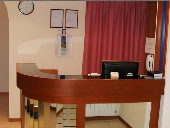 Others 4, Hotel Belforte, Varese