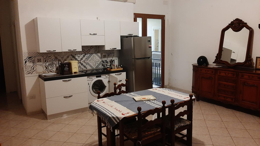 Others 3, Super Central Rooms con uso cucina, Cagliari