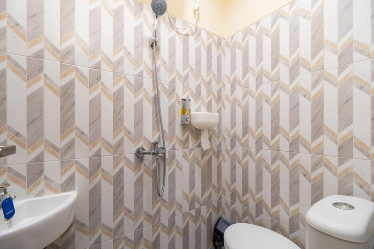 Bathroom 4