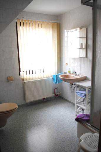 Bathroom 4