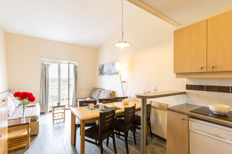 Dining Room 7