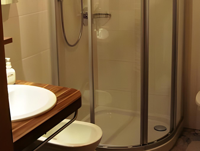 Bathroom 3, Hotel Scherer, Bolzano
