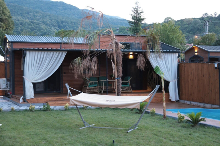 Others 4, The Jungle Bungalov, Izmit