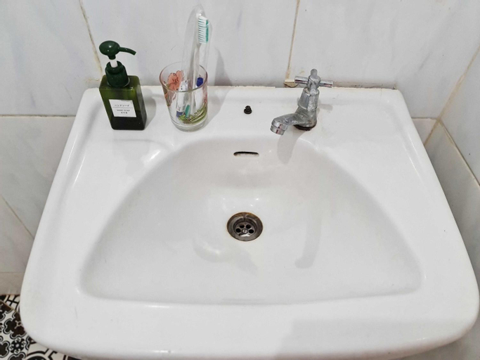 Bathroom 17