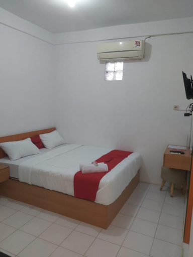 Bedroom 13