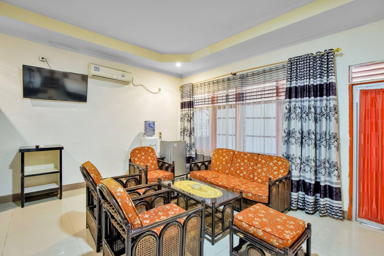 Dining Room 24