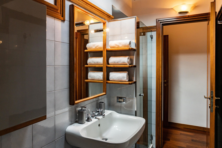 Bathroom 3, Luxurious Arena residence 80 meters from the Arena, Verona