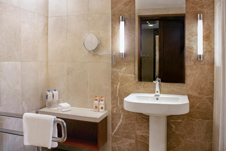 Bathroom 22