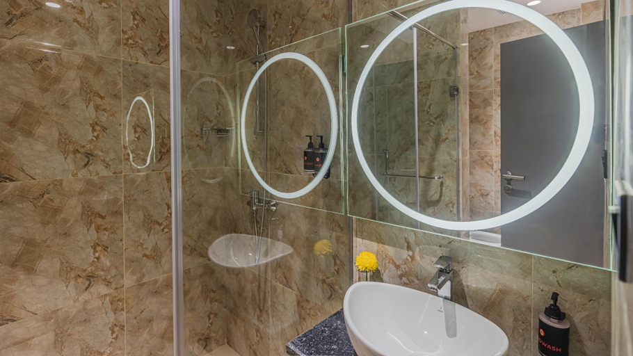 Bathroom, Ginger Durgapur, Barddhaman
