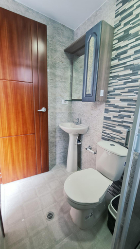 Bathroom 2, Hotel San Jose, Duitama